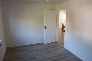 Komplett saniertes Haus mit Werkstatt und Platz für Hobby oder Fuhrpark – Die vollständige Adresse der Immobilie erhältst du vom Anbieter., 72393 Burladingen – Vorschaubild 25