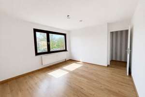 Wohnen im Grünen: 4-Zimmer-Wohnung leerstehend mit attraktiven Extras – Die vollständige Adresse der Immobilie erhältst du vom Anbieter., 50997 Rondorf, Köln – Vorschaubild 6