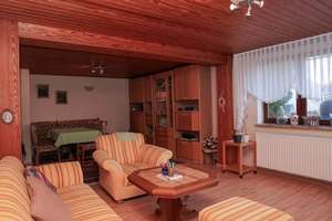 Doppelhaushälfte 180qm Wohnfläche auf drei Ebenen mit 6 Zimmer, 3 Bädern und Scheune & Garten – Die vollständige Adresse der Immobilie erhältst du vom Anbieter., 38259 Ringelheim, Salzgitter – Vorschaubild 10