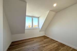 Modernes Wohnen über den Dächern: 4-Zimmer-Erstbezug mit Aufzug, Terrasse und Kochinsel – Bizetstraße 125, 13088 Weißensee, Berlin – Vorschaubild 5