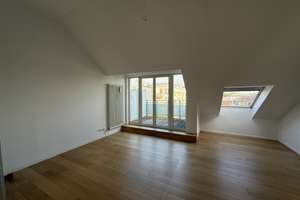 Über den Dächern von Neuhausen: 3 Zimmer, Traumblick & unschlagbar niedriges Wohngeld – Volkartstraße 63, 80634 Dom Pedro, München – Vorschaubild 5