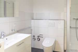 Selbstnutzung oder Kapitalanlage? Großzügige Vierzimmer-Wohnung mit Balkon im Zentrum von Brackwede – Die vollständige Adresse der Immobilie erhältst du vom Anbieter., 33647 Brackwede, Bielefeld – Vorschaubild 6