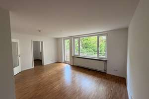 Sonniger Balkon im Grünen: Apartment im Malvenweg in München 