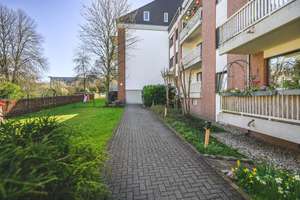 Lichtdurchflutete, charmante Dachgeschosswohnung
mit Südwest-Terrasse in sehr ruhiger und beliebter – Die vollständige Adresse der Immobilie erhältst du vom Anbieter., 52076 Kornelimünster, Aachen – Vorschaubild 17