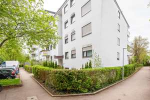 ::: Ideal für Kapitalanleger ::: vermietete 2. Zi.-Souterrain-Wohnung mit ca. 58 m² & Terrasse :::