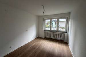 2 Zimmer Wohnung mit separater Küche