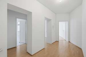 Leerstehende 2-Zimmer-Wohnung mit Aufzug und Einbauküche in beliebter Lage von Leipzig-Leutzsch! – William-Zipperer-Straße 83, 4179 Leutzsch, Leipzig – Vorschaubild 9