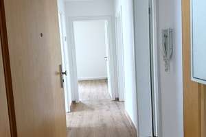Helle sanierte 3-Zi.-Wohnung mit Erker im Jugendstilhaus, Botnang, Wald & Stadtnähe – Die vollständige Adresse der Immobilie erhältst du vom Anbieter., 70195 Botnang-Ost, Stuttgart – Vorschaubild 11