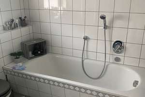 Wohnen mit Charakter: Gepflegte 3-Zimmer-Dachgeschosswohnung in Paderborn – 33100 Kernstadt, Paderborn – Vorschaubild 13