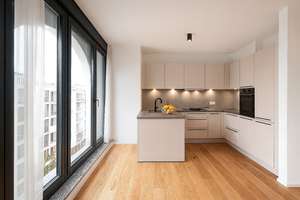 Luxuriöse Dachgeschosswohnung mit Seeblick. 3-Zimmer Wohnung mit Loggia und traumhafter Aussicht – Theodor-Fischer-Straße 7, 74076 Heilbronn, Heilbronn – Vorschaubild 2