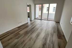 Exklusive, sanierte 4-Zimmer-Wohnung mit Balkon und EBK in Ulm – Bockgasse 6, 89073 Ulm – Vorschaubild 3