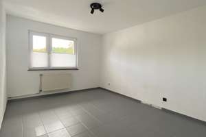 Wohnen mit Charakter: Vier-Zimmer-Wohnung in Köln-Vingst – Marbergweg 9, 51107 Vingst, Köln – Vorschaubild 5