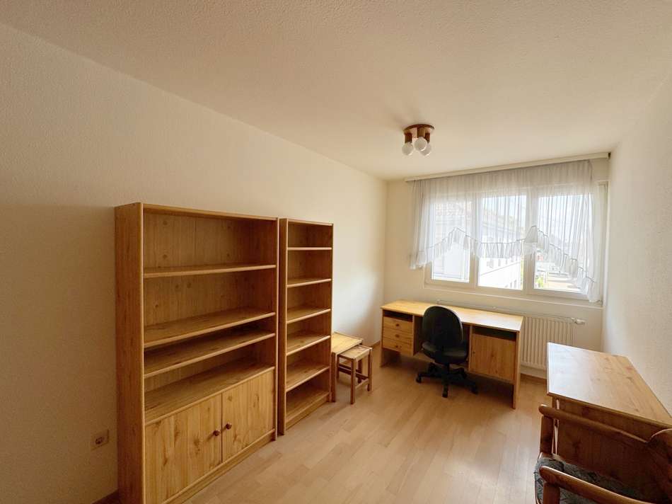 Büro-Kinderzimmer