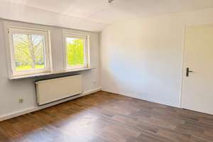 Frisch modernisierte 3-Zimmer-Wohnung mit Carport - 650 Euro KM + 61 Euro NK – Die vollständige Adresse der Immobilie erhältst du vom Anbieter., 38536 Meinersen – Vorschaubild 4