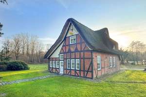 Idyllisches Leben unter Reet: Sonniges Fachwerk-Ensemble auf traumhaftem Grundstück! – Die vollständige Adresse der Immobilie erhältst du vom Anbieter., 24816 Luhnstedt – Vorschaubild 15