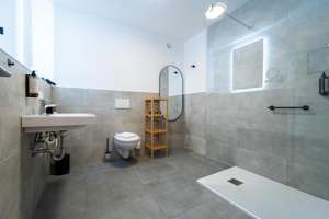 ***Altstadt-Hotel in Stadtamhof – TOP-Preis & 4,51% Rendite – Ihre Kapitalanlage mit Zukunft!*** – Am Protzenweiher 3, 93059 Stadtamhof, Regensburg – Vorschaubild 5