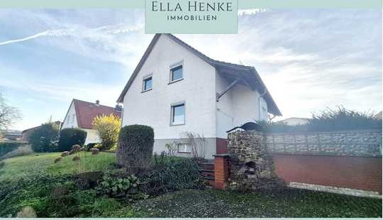 Bild von Gepflegtes, großzügiges Einfamilienhaus mit 2 Bädern, Keller + Garage...