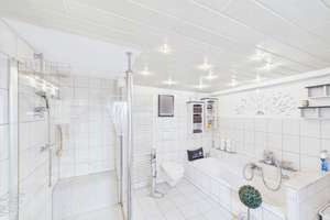 My home is my castle. Sehr gemütliches EFH in Sachsenheim, Kreis LB. 7 1/2 Zimmer, kernsaniert – Die vollständige Adresse der Immobilie erhältst du vom Anbieter., 74343 Sachsenheim – Vorschaubild 23