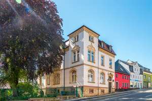 +++Stilvolles Anwesen: Exquisite Villa in Hohenstein-Ernstthal – Ihr Traumdomizil+++ – Lungwitzer Str. 30, 9337 Hohenstein-Ernstthal – Vorschaubild 2