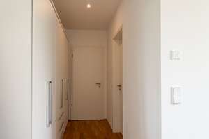Wunderschöne 3-Zimmer-Wohnung mit Süd-West Balkon und großem Bad in ruhiger Wohnlage – Die vollständige Adresse der Immobilie erhältst du vom Anbieter., 81673 Josephsburg, München – Vorschaubild 9