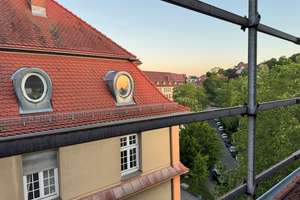 Aussicht über Stuttgart | Sanierte Dachgeschoss-Altbau-Wohnung – Libanonstraße 28, 70184 Gänsheide, Stuttgart – Vorschaubild 12