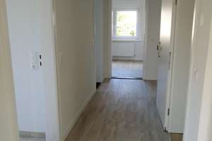 Toplage: Schöne helle 6-Zimmer-Maisonettewohnung mit Balkon und Garten in BS-Melverode – Am Zoo 6, 38124 Heidberg-Melverode, Braunschweig – Vorschaubild 8