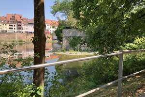 Schöne 2-Zimmer Wohnung mit 2 Balkonen am Donauufer