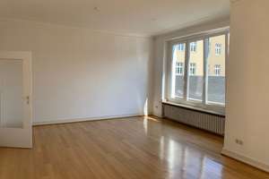 sehr zentral gelegene, großzügig geschnittene 3-Zimmer-Wohnung in Köln-Deutz – Gotenring 3a, 50679 Deutz, Köln – Vorschaubild 5