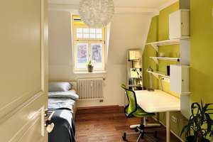 3 WG Zimmer in schöner Maisonette Altbau Wohnung zu vermieten