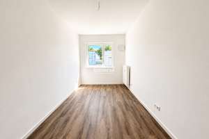 antaris Immobilien GmbH **Ein Zuhause zum Verlieben: Helle 4-Raum-Wohnung mit Balkon** – Die vollständige Adresse der Immobilie erhältst du vom Anbieter., 99085 Krämpfervorstadt, Erfurt – Vorschaubild 3