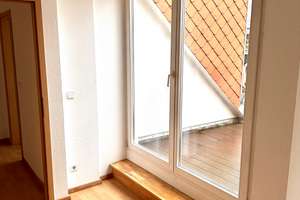 Provisionsfrei - Helle Dachgeschosswohnung | Light-flooded attic apartment – Ebertystraße 42, 10249 Friedrichshain, Berlin – Vorschaubild 8