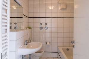 Originelle helle Loft Dachwohnung Uninähe. Nach KfW Standart Saniert – Die vollständige Adresse der Immobilie erhältst du vom Anbieter., 35125 Wesertor, Kassel – Vorschaubild 4