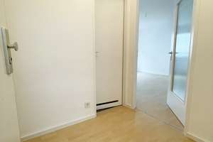 Gepflegte 2-Zimmer-Wohnung in ruhiger Sackgassenlage – Staffelstraße 4, 70190 Kernerviertel, Stuttgart – Vorschaubild 4