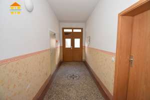 Helle Dachgeschosswohnung mit Balkon/Terrasse & Stellplatz – Gustav-Adolf-Straße 10, 9116 Altendorf, Chemnitz – Vorschaubild 1