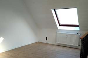 Frisch renovierte 3-Zimmer Dachgeschosswohnung zum Bezug bereit – Die vollständige Adresse der Immobilie erhältst du vom Anbieter., 45899 Beckhausen, Gelsenkirchen – Vorschaubild 7