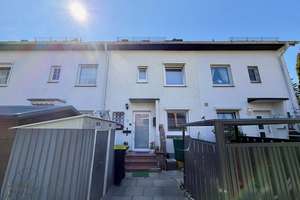 Selbst nutzen oder vermieten: Ideales MRH in guter Lage; mit kleinem Garten, perfekt für Familien! – Die vollständige Adresse der Immobilie erhältst du vom Anbieter., 22147 Rahlstedt, Hamburg – Vorschaubild 10