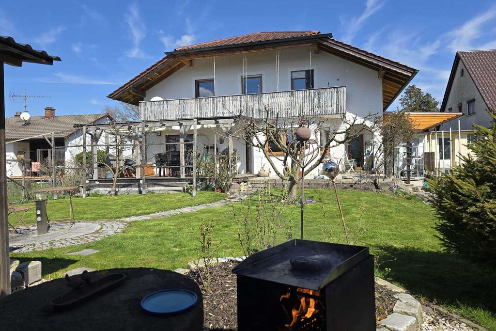 Immobilie in Kolbermoor - Gartenoase Nähe Erholungsgebiet Tonwerkweiher! - Bild 2