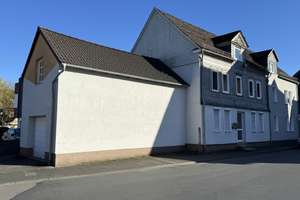 Doppelhaushälfte mit großer Garage/Lager in Siegen-Geisweid – Die vollständige Adresse der Immobilie erhältst du vom Anbieter., 57078 Geisweid, Siegen – Vorschaubild 2