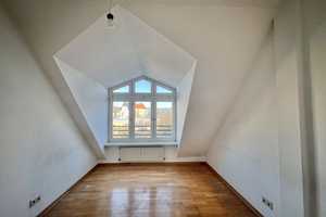 2 TERRASSEN, BODENTIEFE FENSTER  & KAMIN - GROSSZÜGIGES DACHGESCHOSS -ZUM SELBSTGESTALTEN – Berlin – Vorschaubild 7