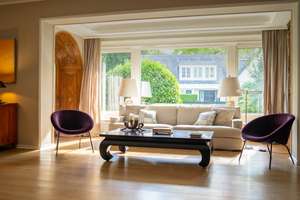 Repräsentative Villa mit großzügigem Garten und Pool ! Gelegen in ruhiger Lage von Alt-Meererbusch  – Die vollständige Adresse der Immobilie erhältst du vom Anbieter., 40667 Meerbusch – Vorschaubild 1