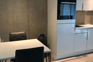 Moderne möbelierte 1 Zimmer Wohnung mit Terrasse  – Waisenhausgasse 7, 50676 Altstadt/Süd, Köln – Vorschaubild 1
