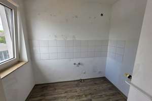 Kleine 3-Zimmer-Wohnung in Düsseldorf-Hassels – Langfuhrstr. 6, 40599 Hassels, Düsseldorf – Vorschaubild 6
