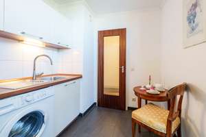SOPART IMMOBILIEN - Stilvolle 2-Zimmer-Wohnung im Ramses-Hochhaus - spektakulärer Rooftop-Pool – Die vollständige Adresse der Immobilie erhältst du vom Anbieter., 81243 Aubing-Süd, München – Vorschaubild 4