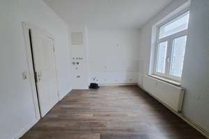 Große 3-Zimmer-Wohnung mit Balkon in Bremerhaven-Lehe! – Fritz-Reuter-Straße 29, 27568 Lehe, Bremerhaven – Vorschaubild 5