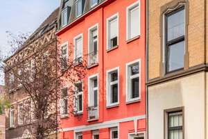 Schöne und gepflegte 3-Zimmer-DG-Wohnung in Duisburg frisch renoviert