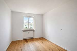 AIGNER - Wohnen auf zwei Etagen: Helle 4-Zimmer-Maisonettewohnung mit Südost-Balkon – Die vollständige Adresse der Immobilie erhältst du vom Anbieter., 80637 Oberwiesenfeld, München – Vorschaubild 5