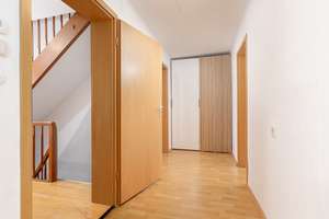 Ihr neuer Wohlfühlplatz: Charmantes Reiheneckhaus mit sonnigem, einladendem Grundstück – Die vollständige Adresse der Immobilie erhältst du vom Anbieter., 89079 Wiblingen, Ulm – Vorschaubild 21