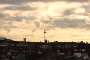 Penthouse in saniertem Altbau mit Blick auf Fernsehturm – Die vollständige Adresse der Immobilie erhältst du vom Anbieter., 13347 Gesundbrunnen, Berlin – Vorschaubild 9