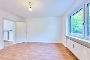 Erstbezug, modernisierte 4-Zimmerwohnung im Hochparterre – Korbinianstraße 48, 80807 Milbertshofen, München – Vorschaubild 12