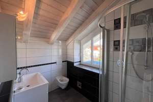 Einmalige Gelegenheit
Charmantes Reihenendhaus mit DG. Studio Hochgratblick Bestlage von Oberstaufe – Die vollständige Adresse der Immobilie erhältst du vom Anbieter., 87534 Oberstaufen – Vorschaubild 36